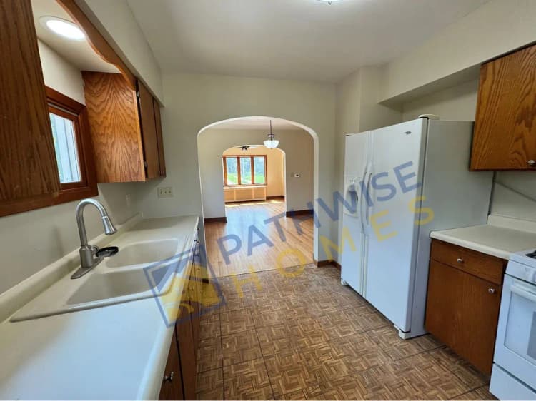 Burlington apartments for rent - image - 140-s-elmwood-ave-burlington-wi-building-photo (14).jpg